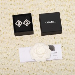 The key to fashion style Earrings 2023SS CHANEL CHANEL
